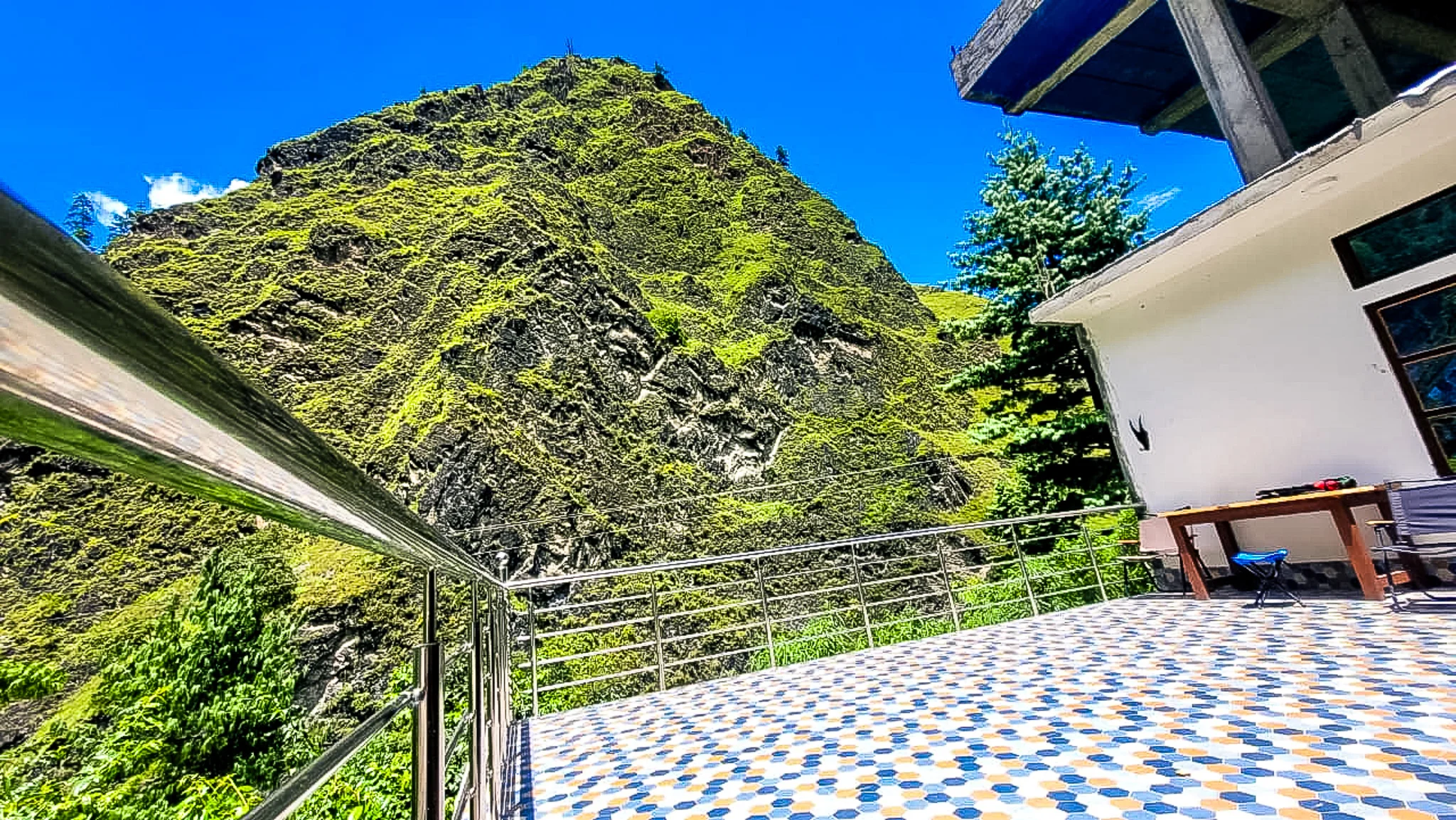 Firong Stay balcony with mountain view in Rupa